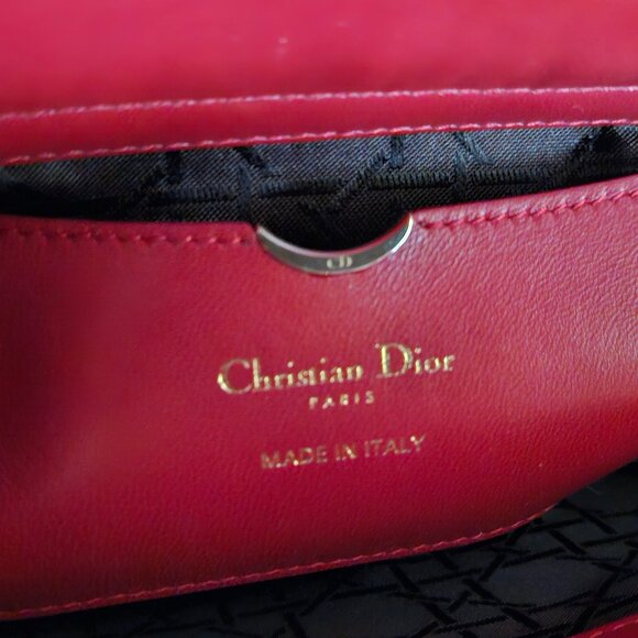 Christian Dior East and West red leather bag - Picture 9 of 12
